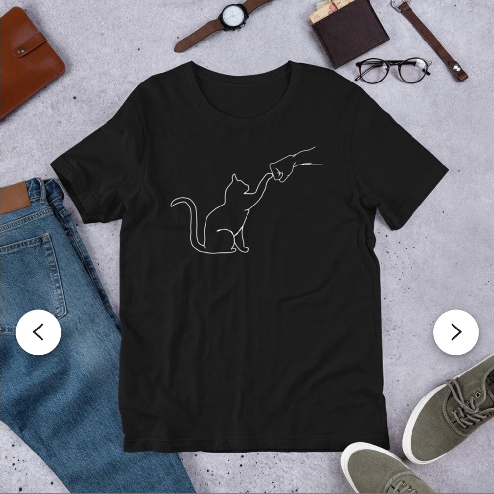 Black Cat Pound It Hand Design T-Shirt